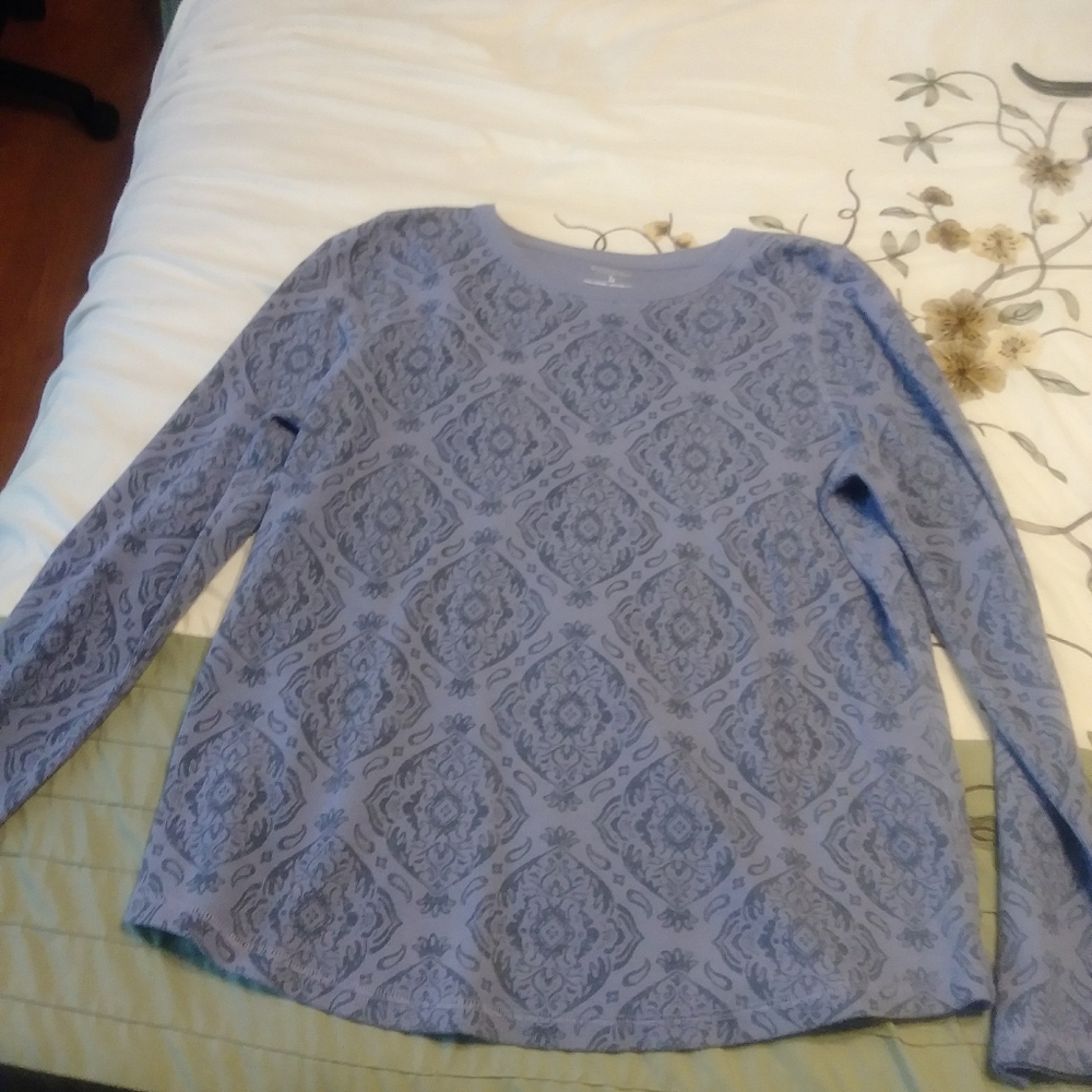 Long sleeve tee